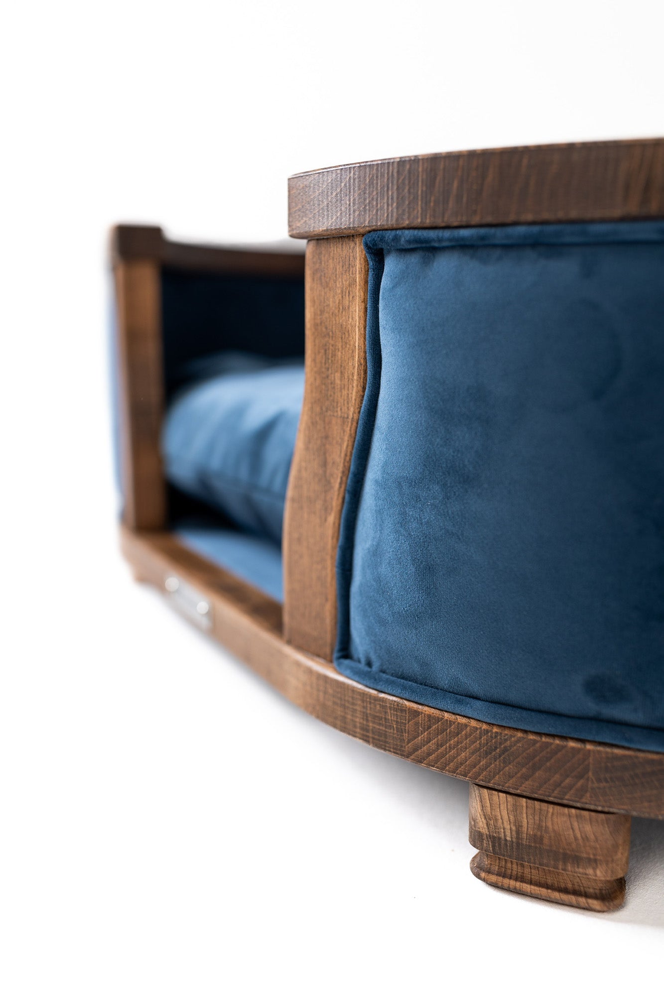 Samuel S — small dog bed