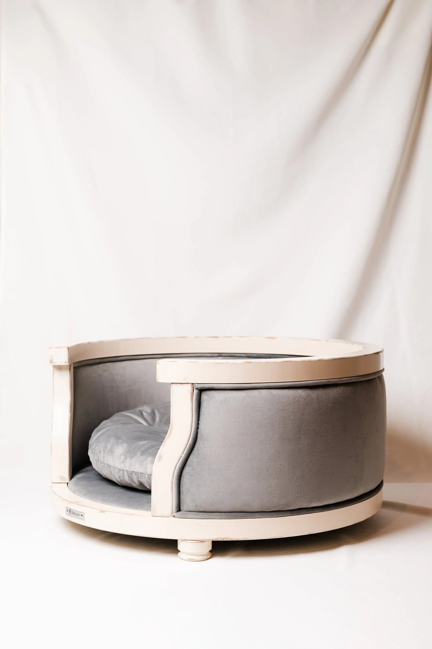 Leo M — medium dog bed